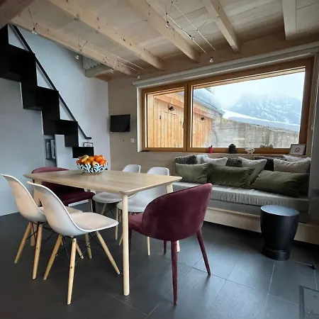 Chalet*** Au Pied D'une Prairie Face A La Montagne Chalet
